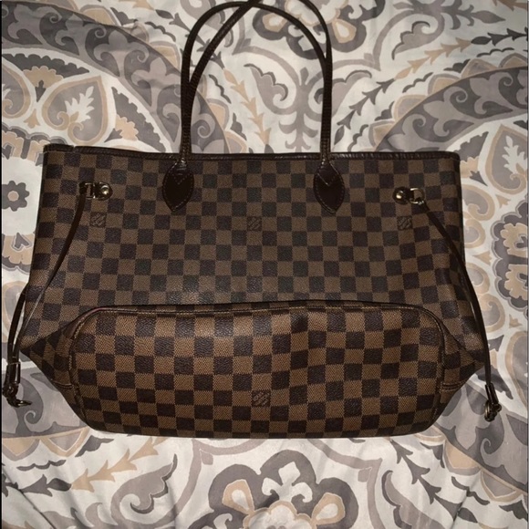Louis Vuitton Handbags - Louis Vuitton neverfull MM